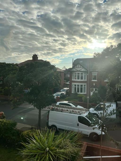 Hidden Gem W/ Parking Short Walk To Pleasure Beach Blackpool Dış mekan fotoğraf
