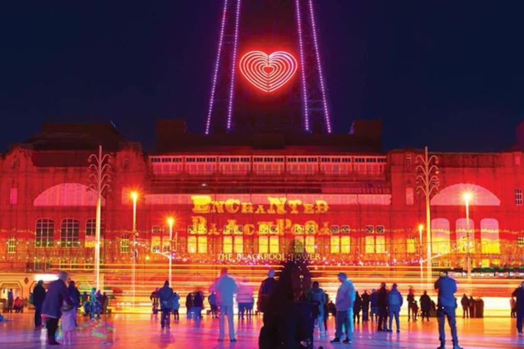 Hidden Gem W/ Parking Short Walk To Pleasure Beach Blackpool Dış mekan fotoğraf