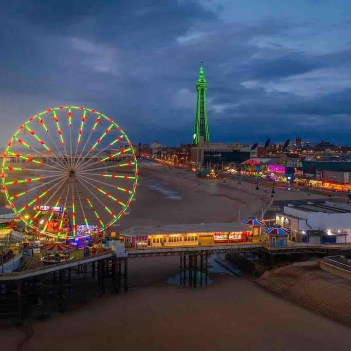 Hidden Gem W/ Parking Short Walk To Pleasure Beach Blackpool Dış mekan fotoğraf